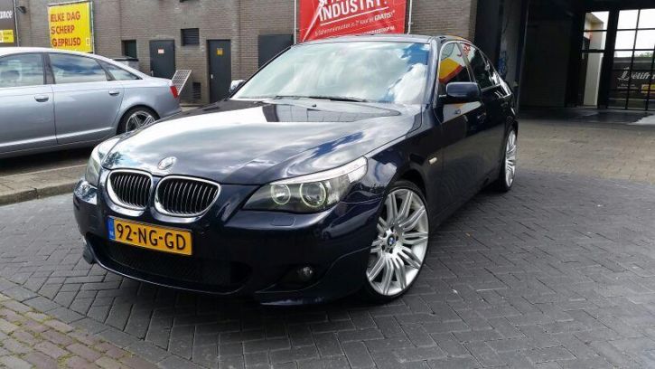 BMW 5-Serie 3.0D 530d AUT 2003 Blauw High Executive M-pakket