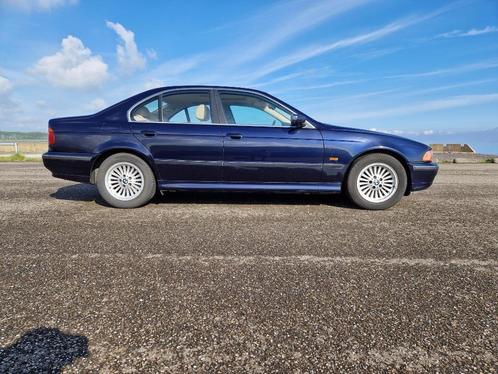 BMW 5-Serie 3.5 535I AUT 2000 Blauw (youngtimer)