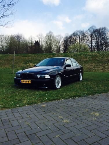 BMW 5-Serie 4.4 I 540 AUT 1999 Zwart M pakket