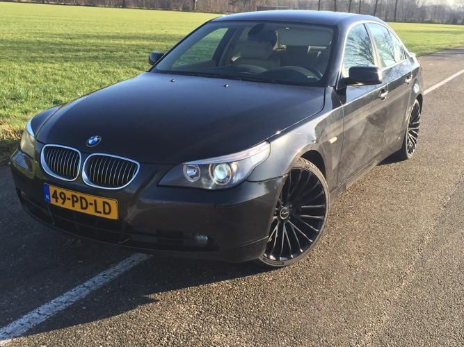 BMW 5-Serie 4.4 I 545 AUT 2004 151.000km(dealer onderhouden)