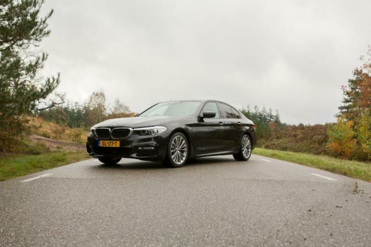 BMW 5-Serie 520i 184pk Aut. 2018 Zwart