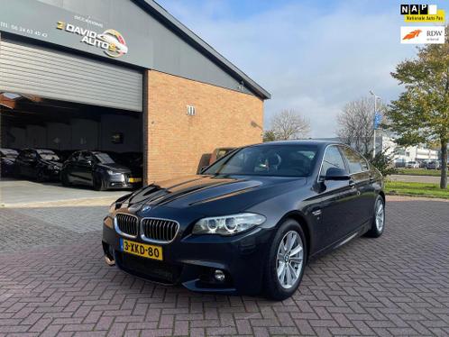 BMW 5-serie 520i Executive M-PAKKET  LEER  NAVIG  AUTOMAA