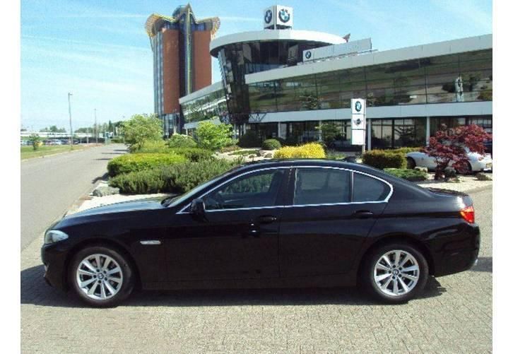 BMW 5-SERIE 520i Sedan Aut.