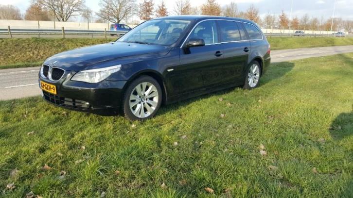 BMW 5-Serie 525 Touring AUT 2005 Zwart