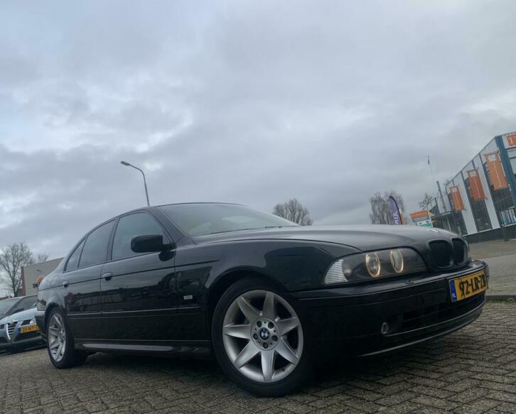 BMW 5-SERIE 525i LUXE LIMITED ED. 5ER UNIEK VOLLE UITVOERING