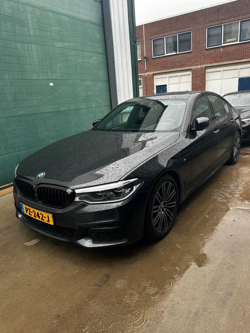 BMW 5-Serie 540i 340pk Aut. 2017 Grijs