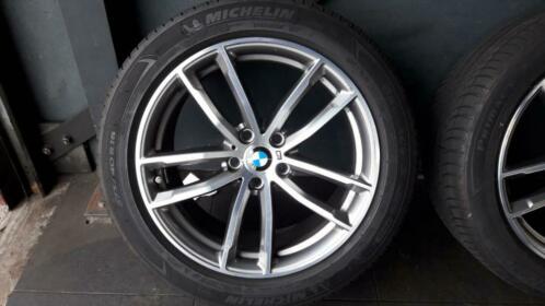 BMW 5 serie G30 G31 18 inch Style 662 M Velgen  Zomerbanden