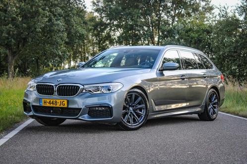 BMW 5-Serie Touring 520i 184pk Aut. 2020 Grijs