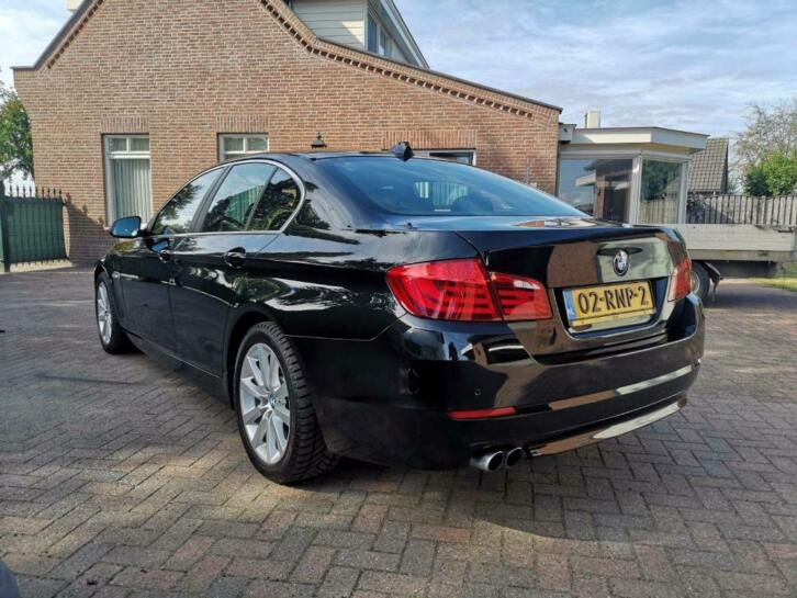 BMW 528i