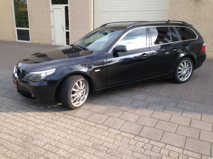 BMW 530d Touring aut 2004 extra snel en zeer nette zwarte 