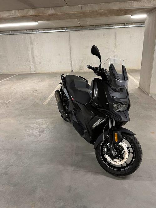 BMW C400X