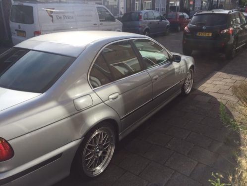 Bmw E39 523i compleet in onderdelen