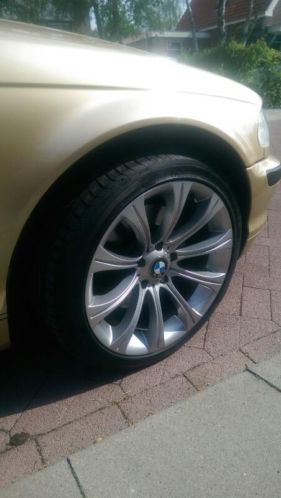 BMW e90 en 5 serie 18 inch m velgen met goede banden