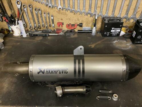 BMW F800GS, F 800 GS, Akrapovic demper.