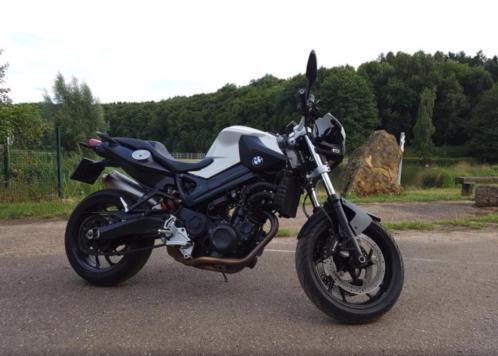 BMW F800R ABS (bj 2010)  veel opties incl. sportdemper