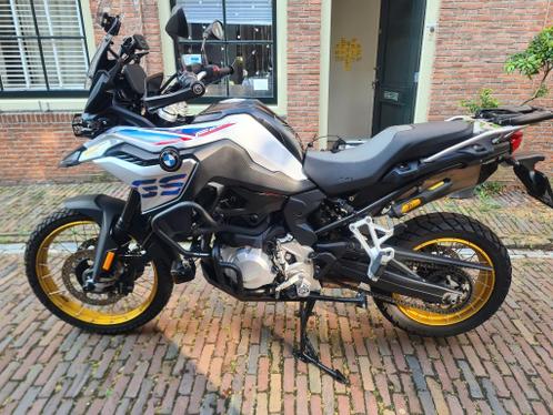 BMW F850GS, Akrapovi, TFT-dash, vele opties, garantie 2025