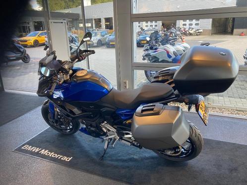 BMW F900XR Blauw met kofferset