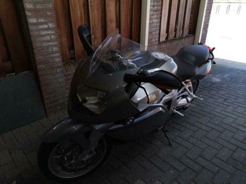 Bmw K1200 S wegens tijd gebrek te koop.