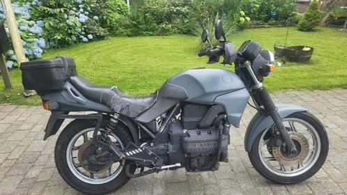 Bmw k75   naked  loop sloop