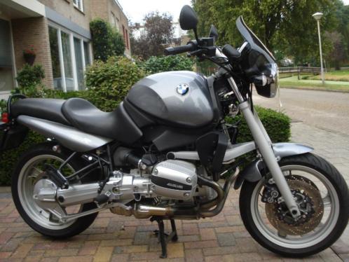 BMW R1100R in nieuwstaat.