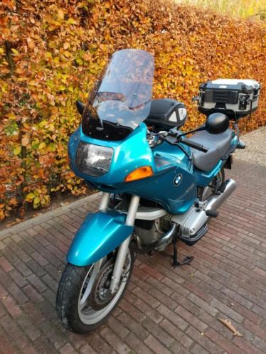 BMW R1100RS in nieuwstaat met maar 21500km incl. zijkoffers