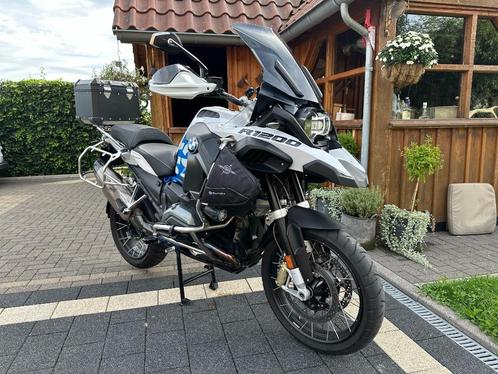 BMW R1200RS ADVENTURE RALLY NIEWSTAAT