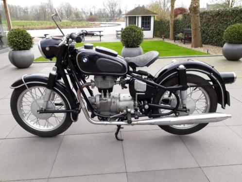 BMW R27 nooit gerestaureerd. Bouwjr 1962.