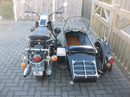 BMW R69S MET ZIJSPAN