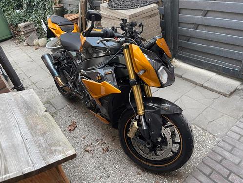 BMW S 1000 R Quickshift Special Edition Gold Carbon 2018