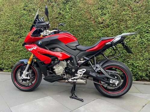 BMW S1000XR, rood