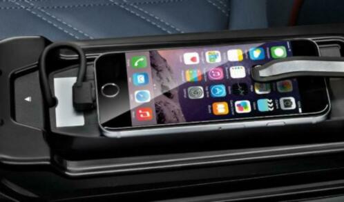 BMW Snap-in adapter voor iPhone met lightning aansluiting