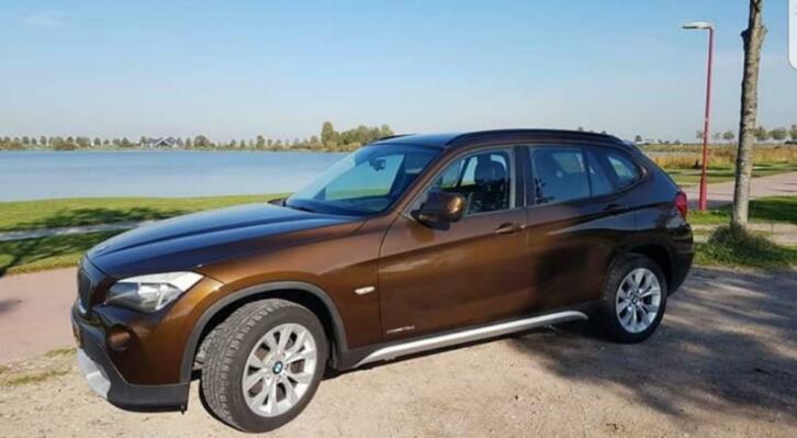 BMW X1 2.0 D XDRIVE 18D 2010 Bruin metallic