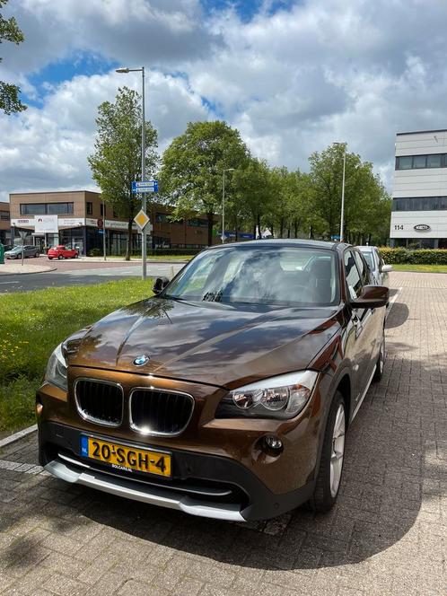 BMW X1 20I Xdrive 2011 Bruin  Handgeschakeld