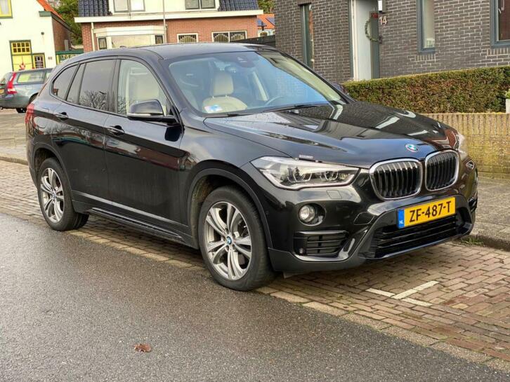 BMW X1 20I Xdrive Aut8 2016 Zwart