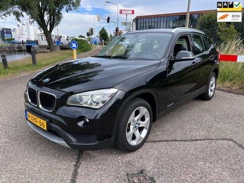 BMW X1 sDrive20i Executive Xenon Leder PDC