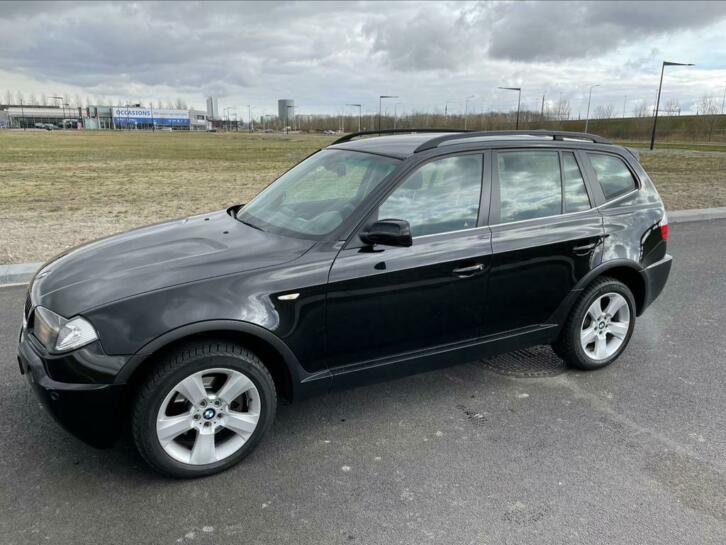 BMW X3 2.5 I AUT 2005 Zwart