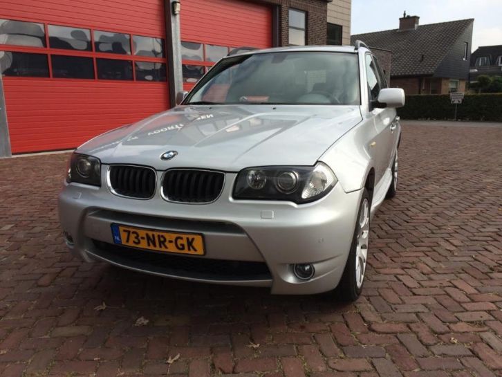 BMW X3 3.0 I AUT 2004 Grijs