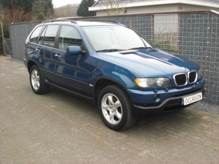 BMW X5 3.0 I AUT 2002 Blauw