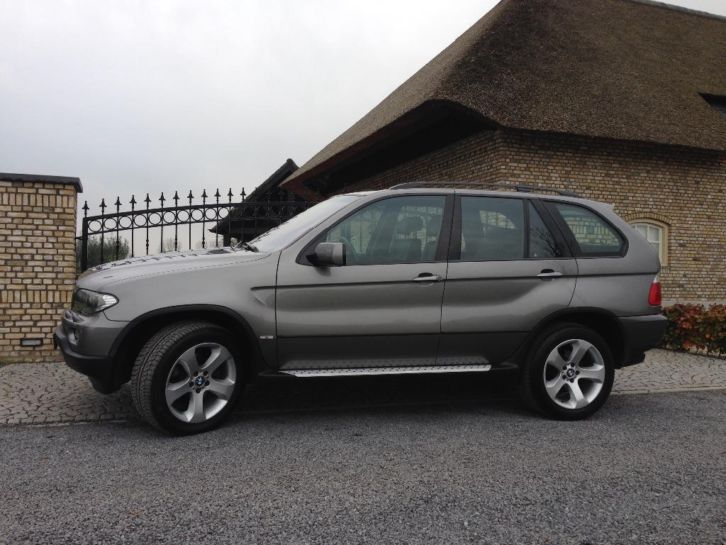 BMW X5 3.0 I AUT 2006 Grijs