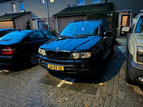 BMW X5 4.4 I AUT 2000 Zwart