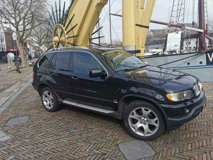 BMW X5 4.4 I AUT 2002 Zwart