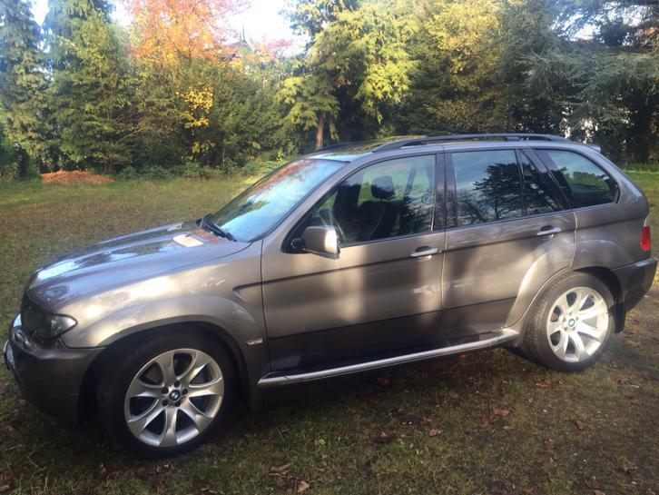 BMW X5 4.8 I AUT 2005 Grijs