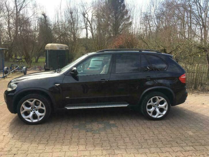 BMW X5 4.8 I V8 AUT 2008 Zwart 7 zitter bieden vanaf 15000