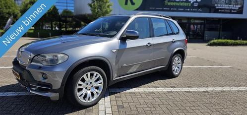 BMW X5 xDrive48i TOP ONDERHOUDEN AUTO MET NWE MOTOR ZIE FOTO