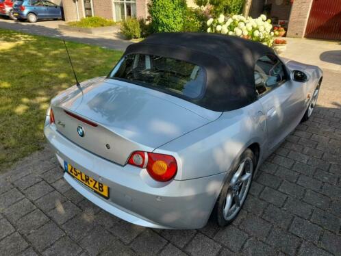 BMW Z4 2.5 I Roadster 2003 Grijs. Nieuwe APK