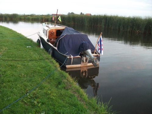 Bodewes Commander 6 motorboot met 10 PK 4 takt Honda motor 