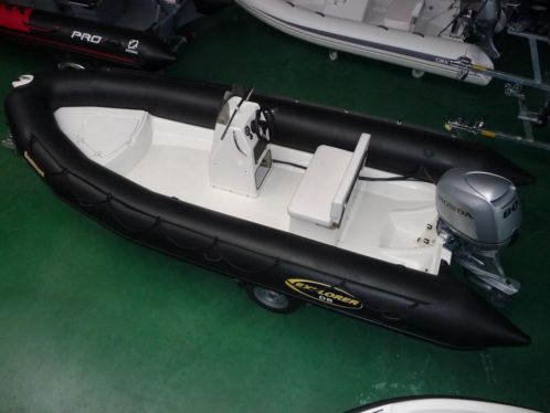 Bombard DB 550 met Riba trailer en splinternieuwe Honda BF80