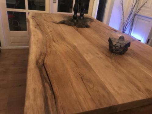 boomstam tafel nieuwe massief eiken boomstamtafels KOOPJE