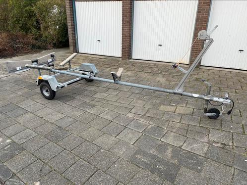 Boot trailer kar aanhanger boot speedboot motorboot 4,30M.