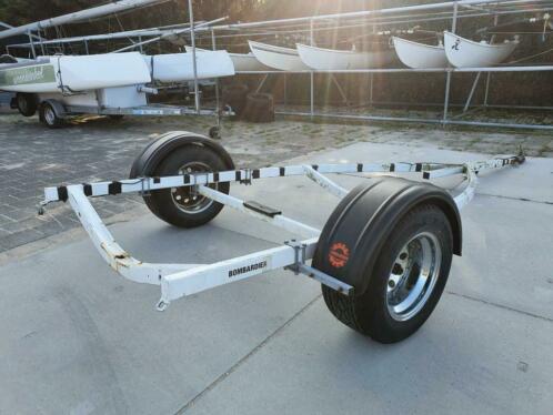 Boot trailer stalling trailer of jet ski .5 meter lang .